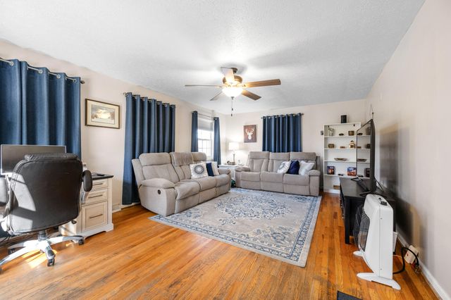 1215 Longwood AVE, Bedford, VA 24523