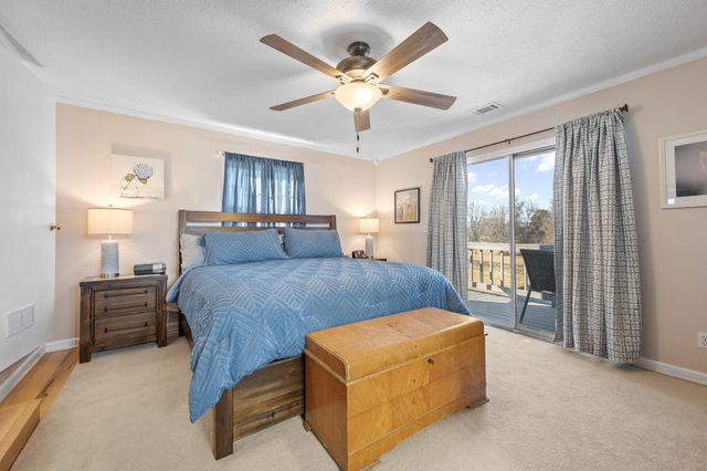 1215 Longwood AVE, Bedford, VA 24523