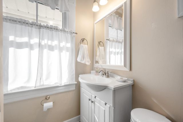 1215 Longwood AVE, Bedford, VA 24523
