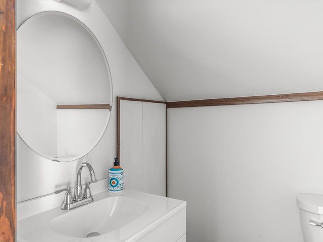 904 N 9th STREET, Manitowoc, WI 54220