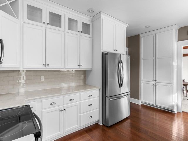 904 N 9th STREET, Manitowoc, WI 54220