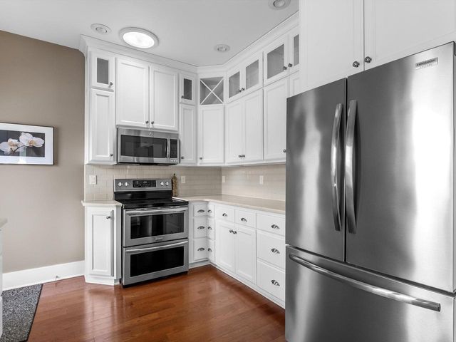 904 N 9th STREET, Manitowoc, WI 54220