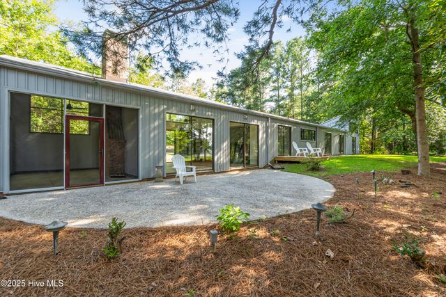 916 Rays Bridge Road, Whispering Pines, NC 28327