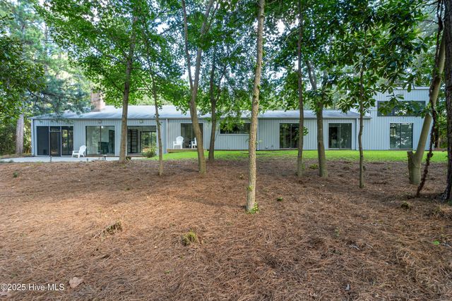 916 Rays Bridge Road, Whispering Pines, NC 28327