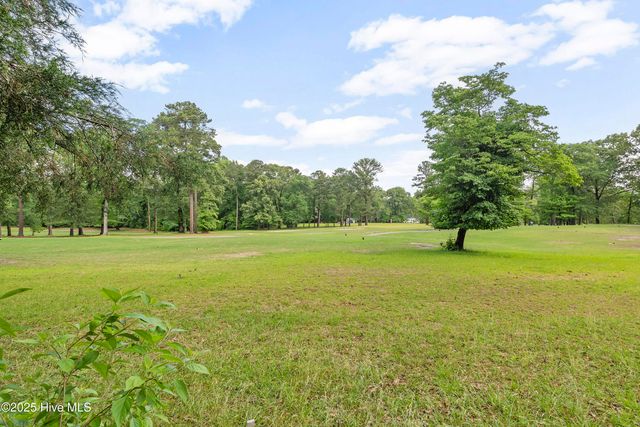 916 Rays Bridge Road, Whispering Pines, NC 28327