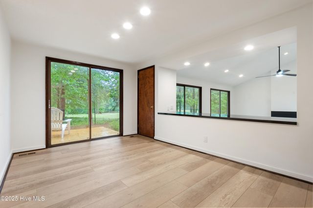 916 Rays Bridge Road, Whispering Pines, NC 28327