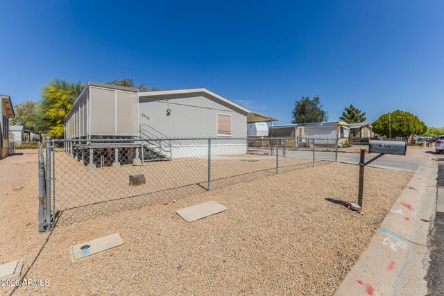 8208 E ALBANY Street, Mesa, AZ 85207