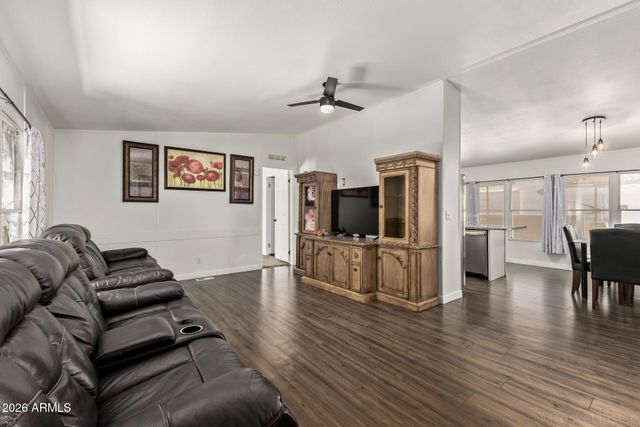 8208 E ALBANY Street, Mesa, AZ 85207