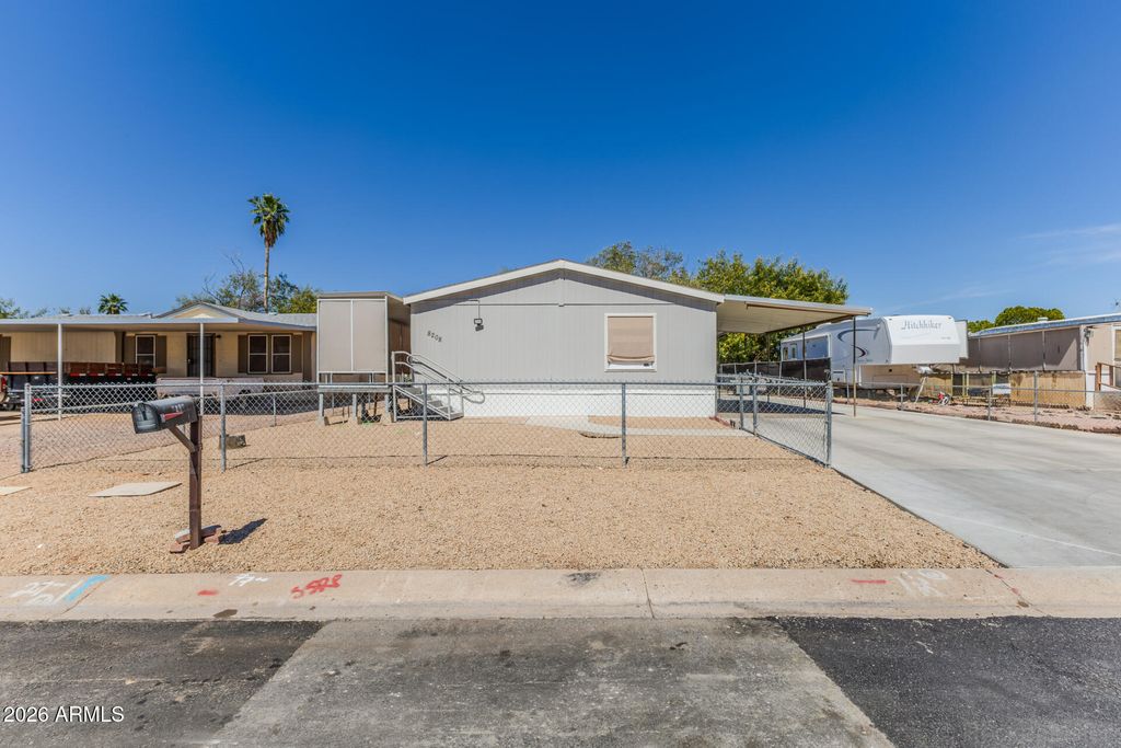 8208 E ALBANY Street, Mesa, AZ 85207