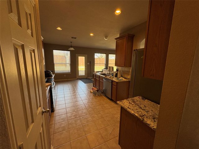 5017 Carrotwood Drive, Fort Worth, TX 76244