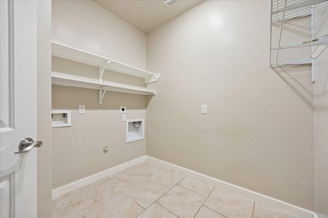 9518 Rich Mountain Drive, Richmond, TX 77469