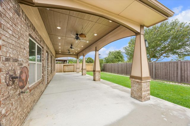9518 Rich Mountain Drive, Richmond, TX 77469
