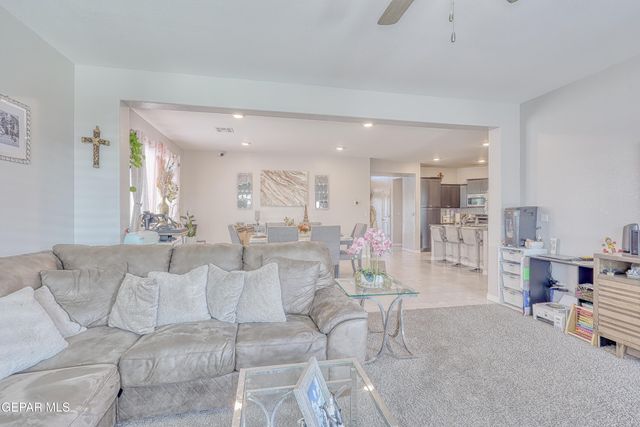 12764 INDIAN CANYON Drive, Horizon City, TX 79928