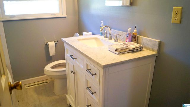 9240 US HIGHWAY 31, Calera, AL 35040