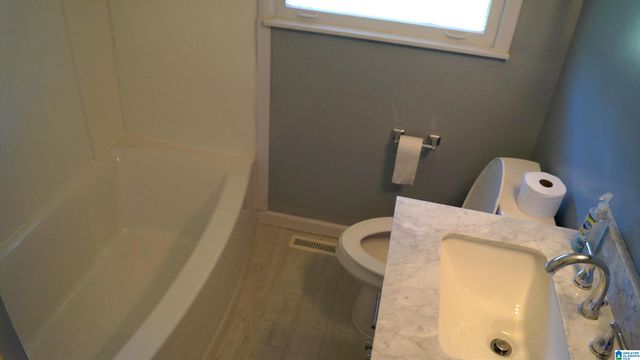 9240 US HIGHWAY 31, Calera, AL 35040