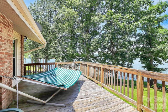 160 Quail Hollow Drive, Kings Mountain, NC 28086