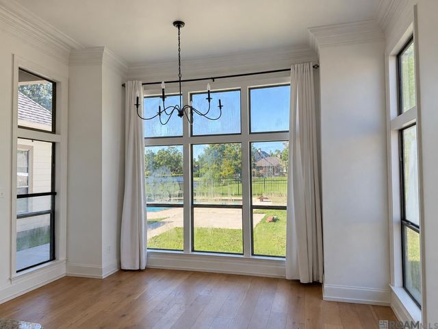 18197 Lake Harbor Ln, Prairieville, LA 70769