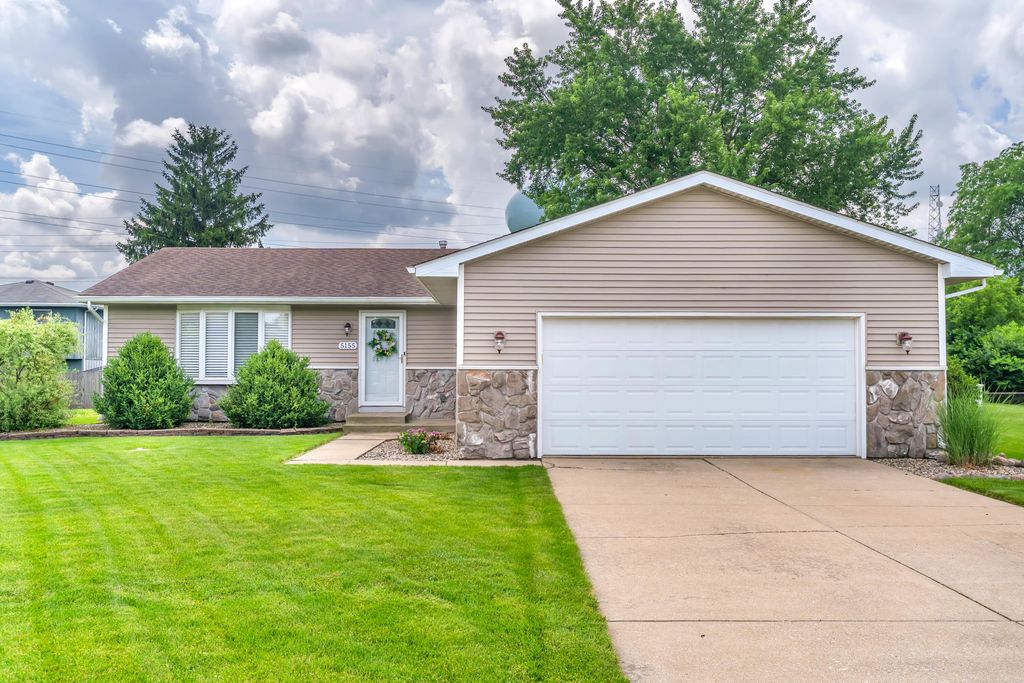 5155 W 90th Court, Crown Point, IN 46307