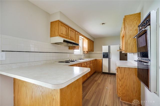 1616 Crest Drive, Springfield, OH 45502