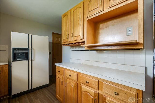 1616 Crest Drive, Springfield, OH 45502