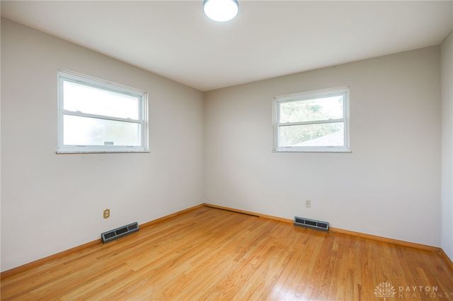1616 Crest Drive, Springfield, OH 45502