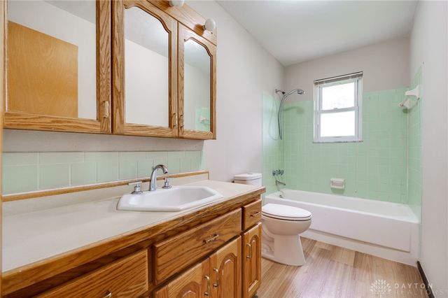 1616 Crest Drive, Springfield, OH 45502