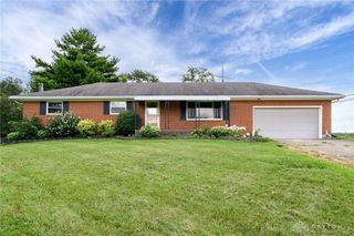 1616 Crest Drive, Springfield, OH 45502