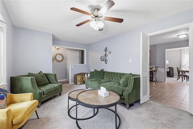 6316 Hedges Avenue, Raytown, MO 64133