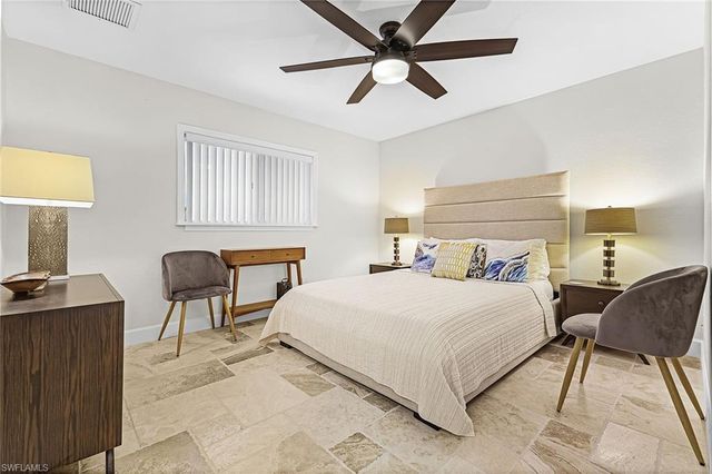 2207 SW 52nd ST, Cape Coral, FL 33914