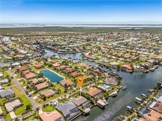2207 SW 52nd ST, Cape Coral, FL 33914