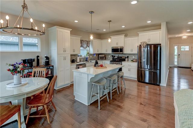 10647 N Bell Street, Kansas City, MO 64155