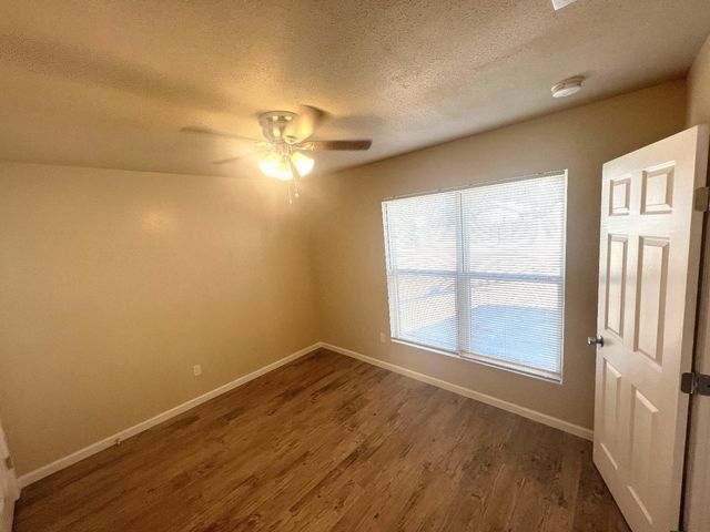 1904 17th Street, B, Lubbock, TX 79401