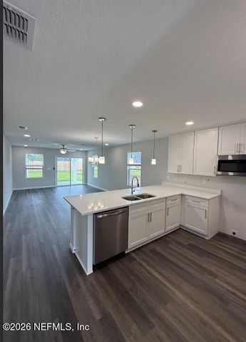 8679 CRYSTALLINE Lane, Jacksonville, FL 32221