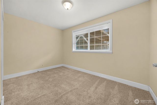 824 NE 194th Street, Shoreline, WA 98155