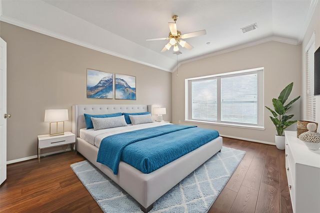 727 N Elder Grove Drive, Pearland, TX 77584