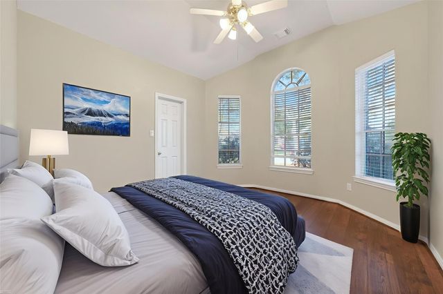 727 N Elder Grove Drive, Pearland, TX 77584