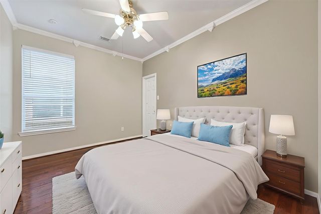 727 N Elder Grove Drive, Pearland, TX 77584