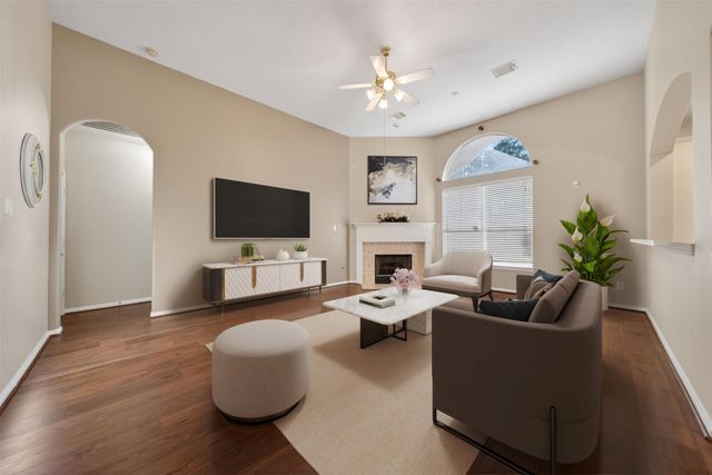 727 N Elder Grove Drive, Pearland, TX 77584