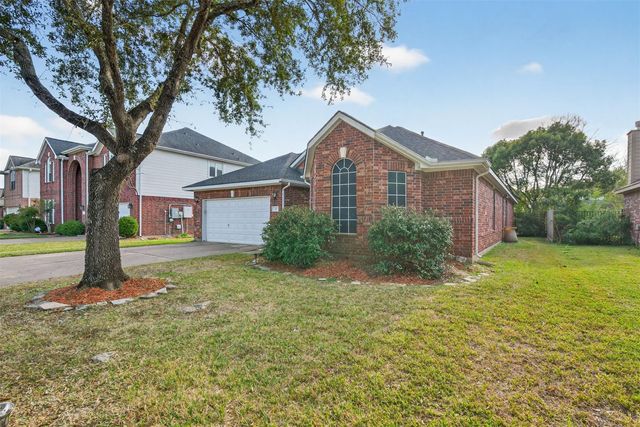 727 N Elder Grove Drive, Pearland, TX 77584