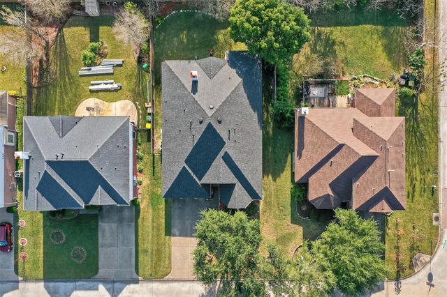 727 N Elder Grove Drive, Pearland, TX 77584