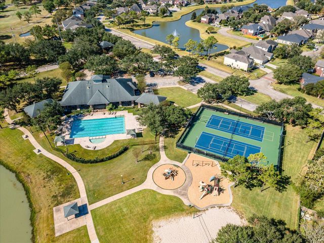 727 N Elder Grove Drive, Pearland, TX 77584
