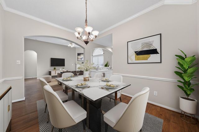 727 N Elder Grove Drive, Pearland, TX 77584