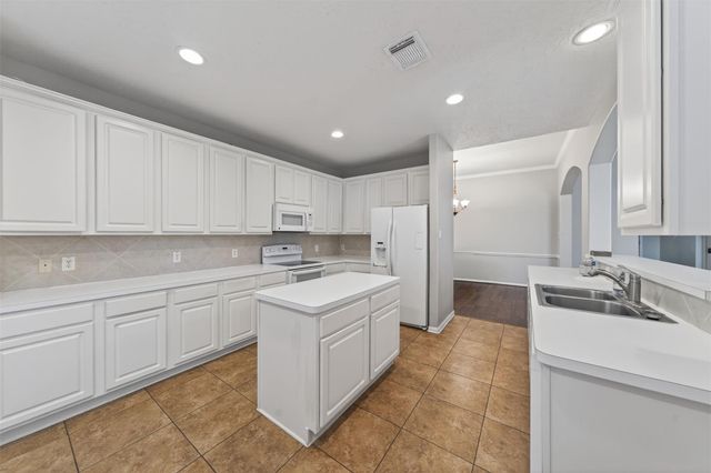 727 N Elder Grove Drive, Pearland, TX 77584