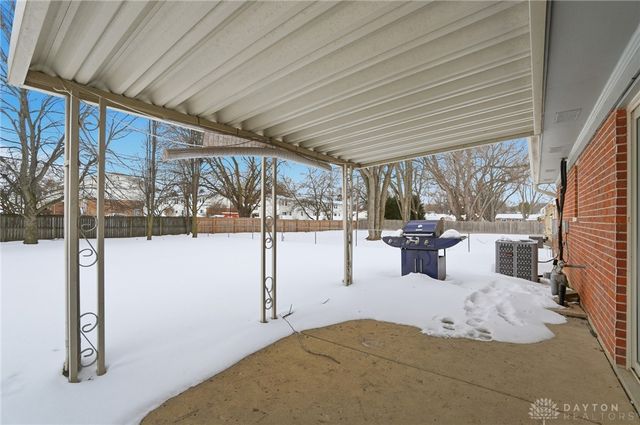 174 Waterford Drive, Dayton, OH 45458