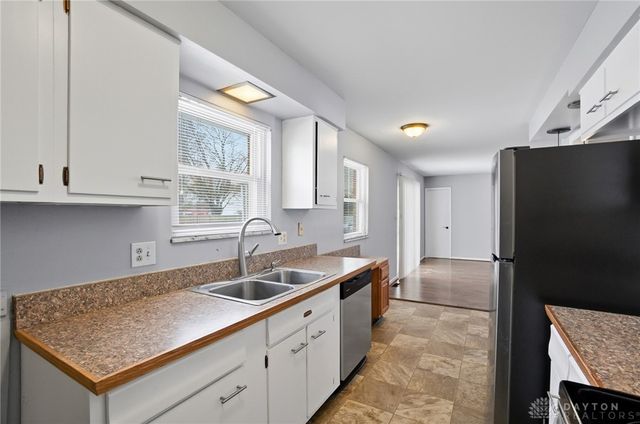 174 Waterford Drive, Dayton, OH 45458