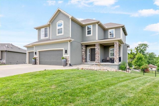 26227 W 141ST Court, Olathe, KS 66061