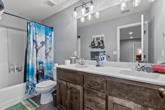 26227 W 141ST Court, Olathe, KS 66061