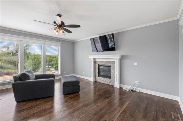 26227 W 141ST Court, Olathe, KS 66061