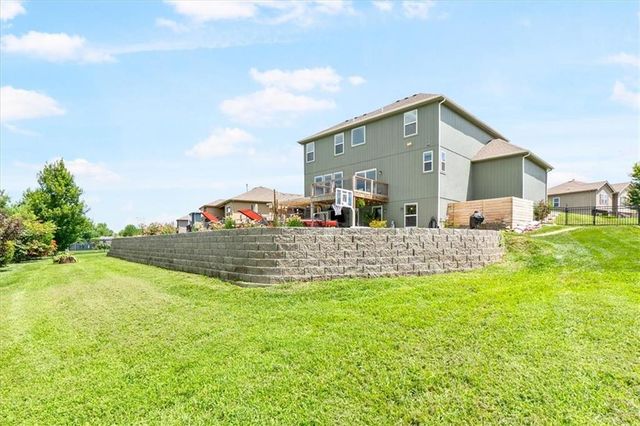 26227 W 141ST Court, Olathe, KS 66061