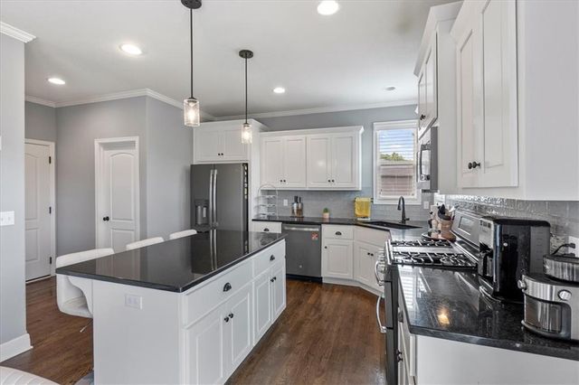 26227 W 141ST Court, Olathe, KS 66061